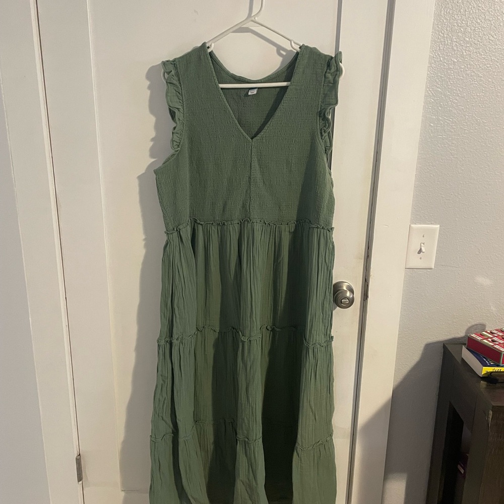 Old Navy Green Sleeveless Dress